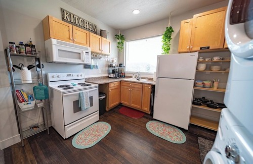 Carbon County Cottage | Modern Miner's Cottage in Tranquil High Desert w/Miles of Trails, Pet Friendly!