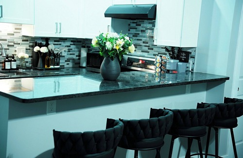 Reading Apartment | Modern Minimalist Home in the heart of Reading