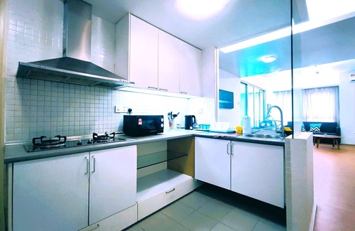 Kampung Segambut Dalam Apartment | Modern Mont Kiara Homestay, Izen Kiara 1, 163 Park