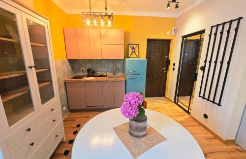 Srodmiescie Południowe Apartment | Modern Mood Apartment Koszykowa