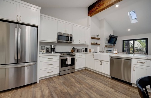 Comstock Acres Cabin | Modern Mountain Cabin - Walk to Tahoe City