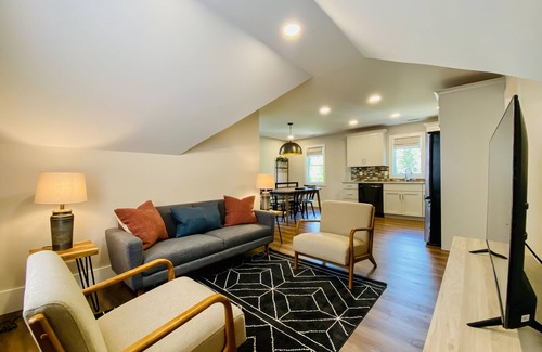 Boone Apartment | Modern mountain getaway in Boone
