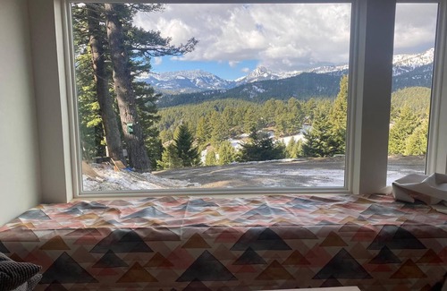 Bozeman House | Modern Mountain Home w/Stunning Mountain Views. The best of what SW Montana!