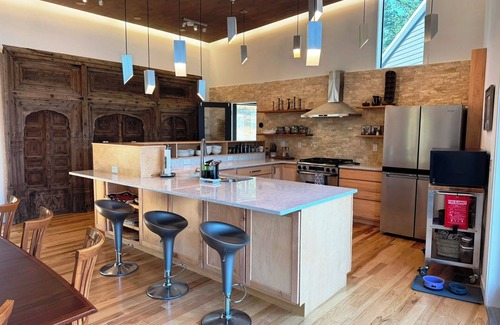 Sky Meadows Ranch Cabin | Modern Mountain Lodge · 3BR Design Retreat above Cle Elum