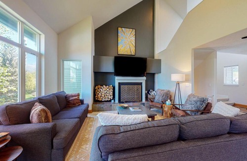 Edwards House | Modern Mountain Retreat