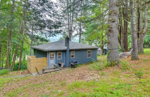 Boiceville Cabin | Modern Mountainside Home w/Trail Access On-Site