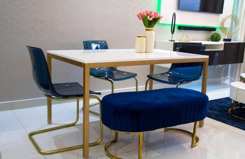 Renacimiento Apartment | Modern n Chic Apt w Social Area at Rooftop