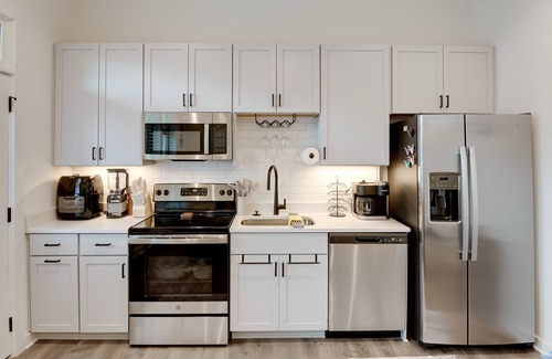 Chestnut Hill Condo | Modern Nashville Condo in WeHo Art Community!