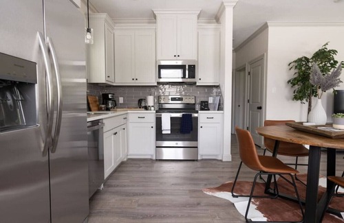 Bryan House | Modern Nest - Brand New House w/modern amenities