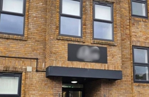 West Finchley Apartment | Modern New 2BR/2BA in Finchley