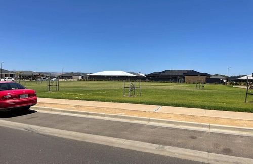 Munno Para House | Modern New 4BR Spacious & Peaceful Family Home