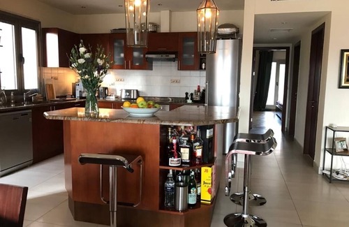 Kentron Apartment | Modern New Apartment in Yerevan-Minutes away from Cascade- 24h secured Complex