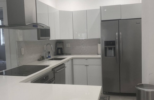 Westchester House | Modern & New, Excellent Location Miami 2/1