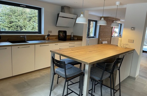Le Lavancher Ski Chalet | Modern new Built Chalet