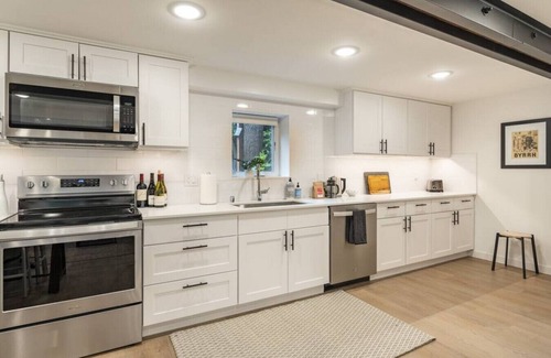 Georgetown House | Modern, new & industrial in Georgetown