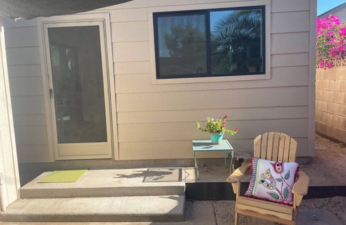 F. Q. Story Apartment | Modern, newly built detached guest house in historic CenPho, bordering DT PHX