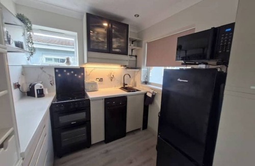 Oulton Broad House | Modern Newly Renovated Home on the Broads