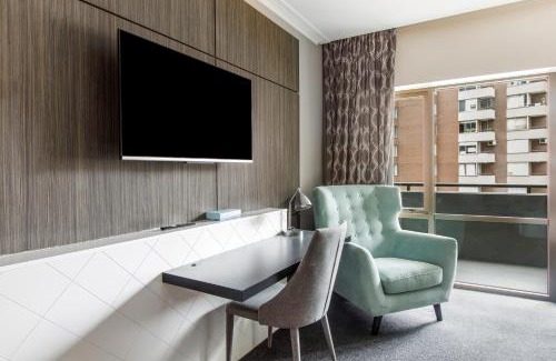 Chinatown Apartment | Modern Nomads Beautiful King Studio with Indoor Pool & Balcony
