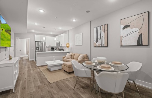 North Philadelphia East Apartment | Modern Oak 2-bedroom apartment with WiFi, AC in lovely Philadelphia