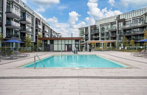 Innisfil Condo | Modern Oasis FRIDAY HARBOUR resort, a luxury destination.