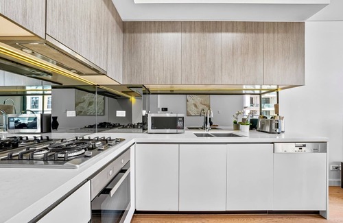 Waterloo Apartment | Modern Oasis in Waterloo