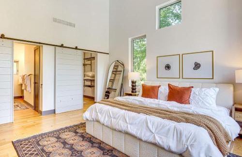 Bucyrus House | Modern Oasis-lots Of Amenities Including A Pool!