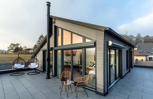 Oberbettingen Villa | Modern Oasis w/Hottub, View, Gym