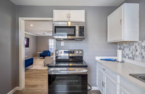 MacGregor House | Modern oasis W/Tesla charger