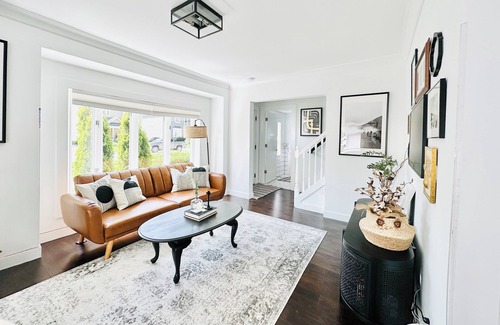 Beverly Hills House | Modern Oasis walking distance to Birmingham