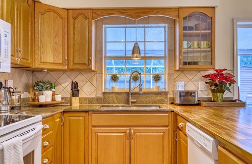 Sarasota Springs House | Modern Oasis with Heated Pool near Siesta Key Beach and a Downtown 3BR/@BA