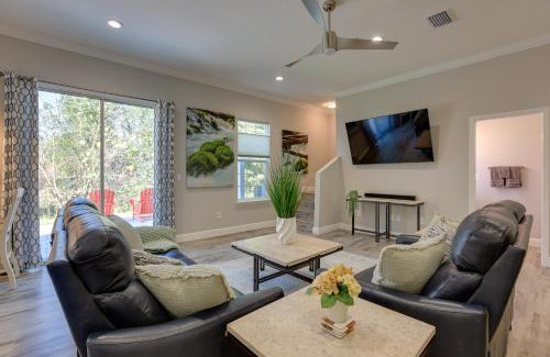 Fellowship House | Modern Ocala Townhome Near Golf Club and WEC!