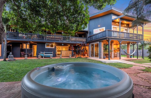 Paia Apartment | Modern ocean view suite walking distance to the coolest beach town in Maui