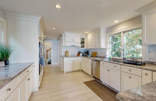 Gloucester House | Modern oceanfront home with scenic deck, grill, games, chef's kitchen, & W/D