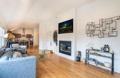 Pipes Cove House | Modern on 9th