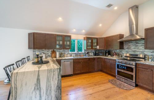 Pipes Cove House | Modern on 9th