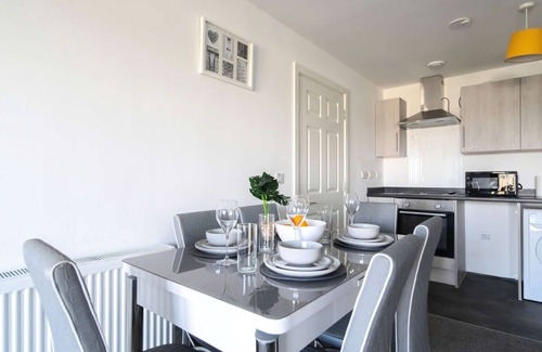 George Green Apartment | Modern One Bed Apartment with Free Parking