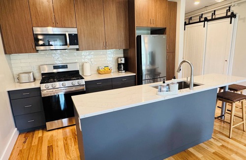 Old West Side Apartment | Modern One Bedroom Apartment in the Heart of Downtown Ann Arbor