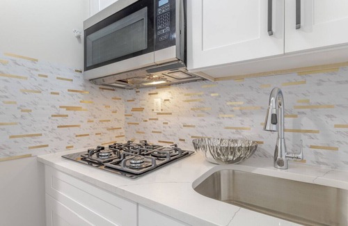 Elizabeth Apartment | Modern one bedroom beautiful apartment