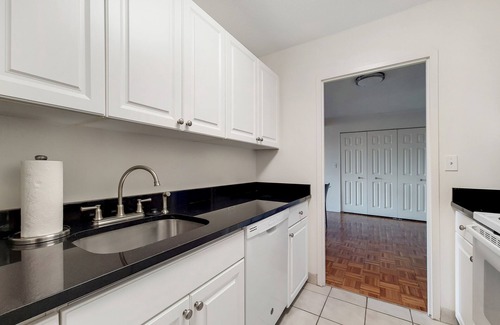 Downtown Boston Apartment | Modern One Bedroom Near Boston's Waterfront