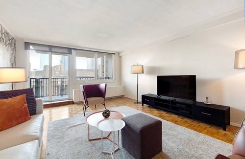 Downtown Boston Apartment | Modern One Bedroom Near Boston's Waterfront