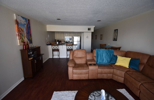 Walden on Lake Conroe Condo | Modern One Bedroom, One Bath, Waterfront Condo With Scenic View