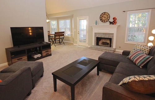 Fayetteville House | Modern, open floor-plan, high ceilings
