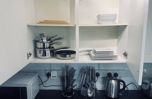 Oxford Apartment | Modern Oxford Retreat - Free parking