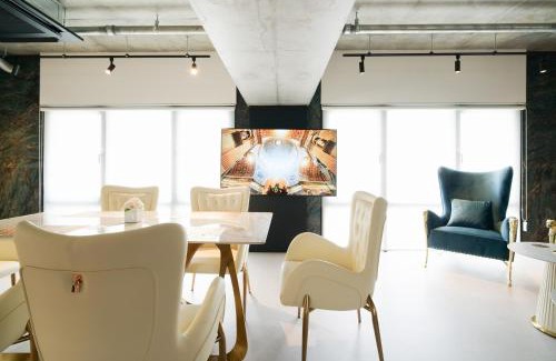 Sumiyoshi Apartment | Modern Palazzo住吉