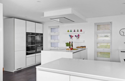 Carlyon Bay House | Modern, panoramic sea views near Charlestown & Fowey