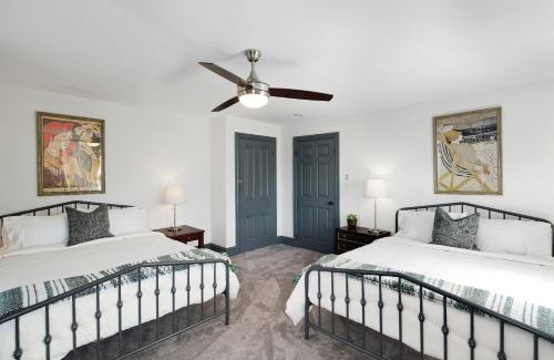 Roxborough-Manayunk Apartment | Modern Parisian Apartment in the Heart of Manayunk