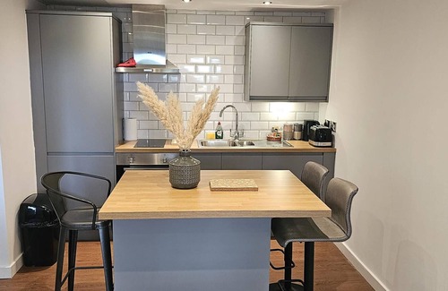 Morcott Apartment | Modern Peaceful Open Plan 1-bed Apartment Rutland