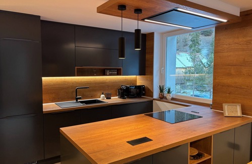 Gozd Martuljek Apartment | Modern & peaceful apartment Leon
