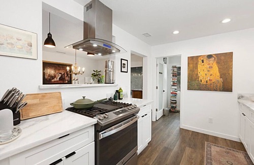 Rolando Village House | Modern Peaceful Tucked Away With Private Office