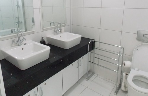 Kiyikislacik Apartment | Modern penthouse apartment with stunning views of the Aegean.